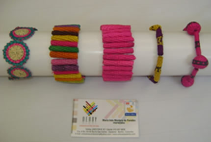 Pulseras de color